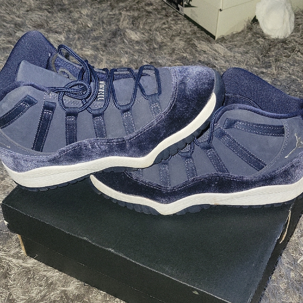 Jordan Kids Navy Blue Sneakers